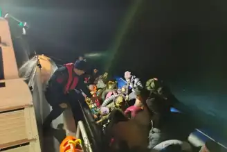 Ege'de Düzensiz Göçmen Operasyonu: 35 Kişi Yakalandı