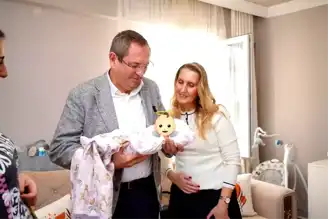 Ayvalık'ta Yeni Doğanlara Destek
