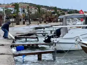 Şiddetli Lodos, Kuzey Ege'yi Vurdu!