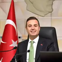 Büyükşehir Belediyesi'nden Öğretmenler Günü Kutlaması