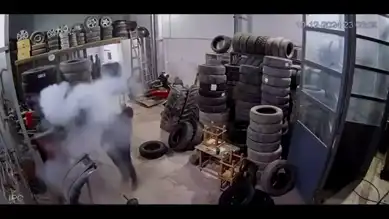 Balıkesir Gönen'de Lastik Patlaması! Güvenlik Kamerası Kaydetti