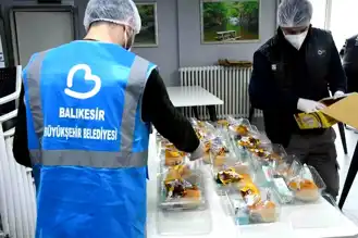 Balıkesir'de Öğrencilere Beslenme Desteği Devam Ediyor