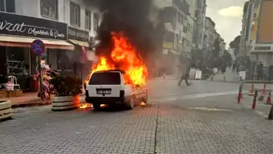 Park Halindeki Araçta Yangın!