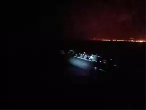 Edremit'te Düzensiz Göçmen Operasyonu: 20 Kişi Yakalandı