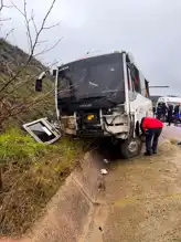 Gönen'de Servis Kazası: 26 Yaralı