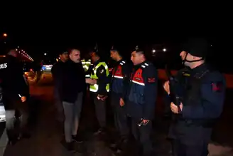 Kaymakam Odabaş'tan Yeni Yıl Ziyaretleri: Sağlık Çalışanları ve Güvenlik Güçleri Kutlandı
