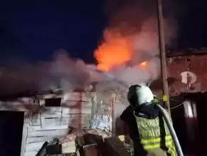 Köy Evinde Yangın: Yüzlerce Balya Saman Küle Döndü