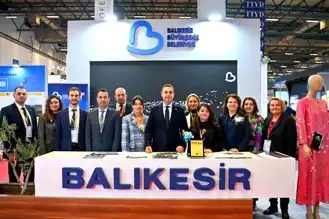 Vali Ustaoğlu, EMITT'te Balıkesir Standını Ziyaret Etti