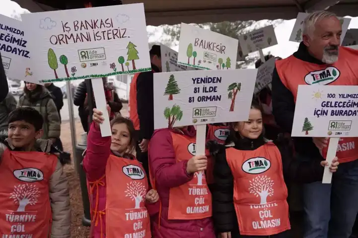 81 İlde 81 Orman Projesi: Balıkesir'de 35 Bin Fidan Dikildi