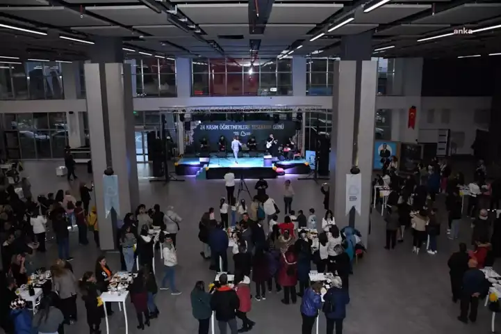 Balıkesir'de Öğretmenler Günü Kutlaması