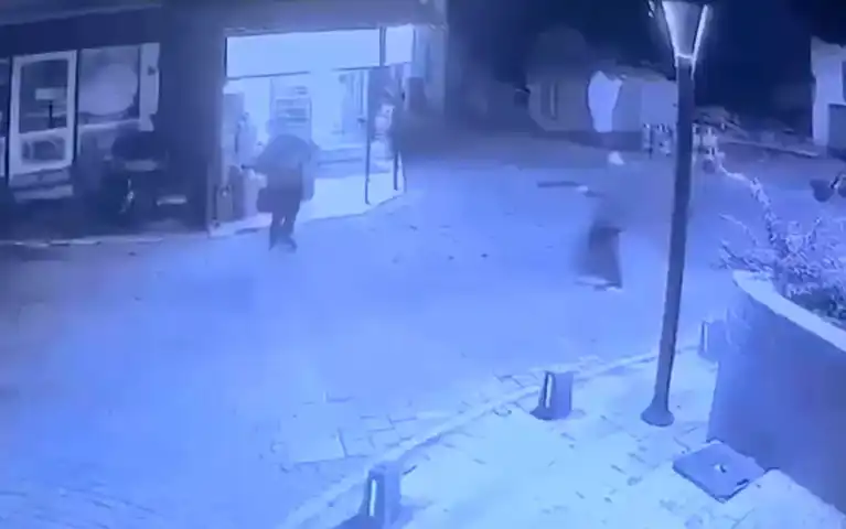 Edremit'te Sokak Kavgası: Av Tüfeğiyle Yaralanma