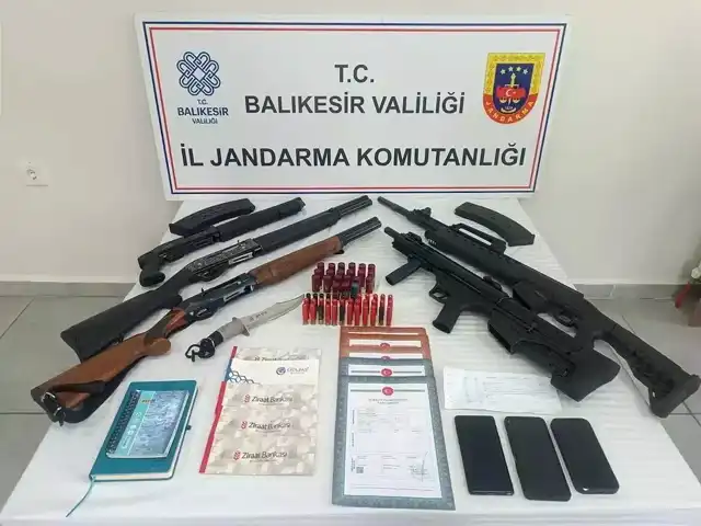 Balıkesir'de Tefeciler Yakalandı!