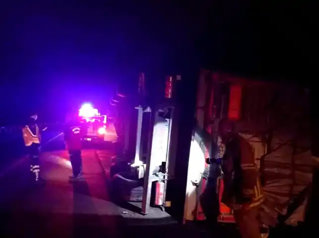 Balıkesir'de Tır Kazası: 1 Yaralı