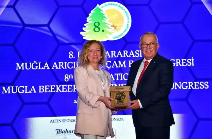 Balıkesir'e Uluslararası Arıcılık Ödülü