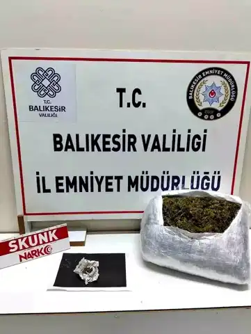 Edremit'te Skunk Operasyonu: 1 Gözaltı, 696 Gram Ele Geçirildi