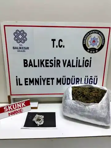 Edremit'te Uyuşturucu Operasyonu: 1 Gözaltı, 696 Gram Ele Geçirildi