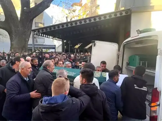 Erdek'te Genç Adam Hayatını Kaybetti: 3. Kattan Düştü