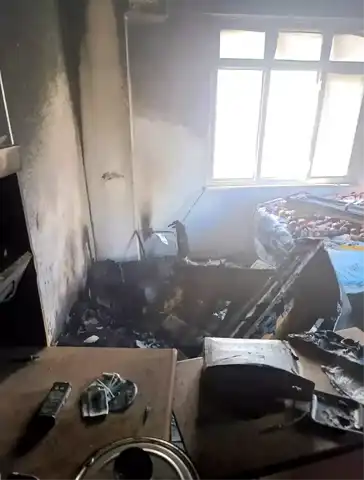 Erdek'te Ev Yangını: Ev Kullanılamaz Hale Geldi